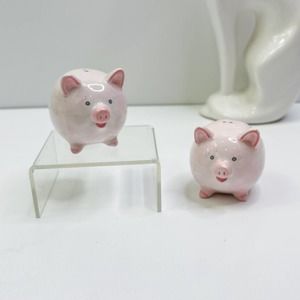 Adorable Pink Pink Salt & Pepper Shakers